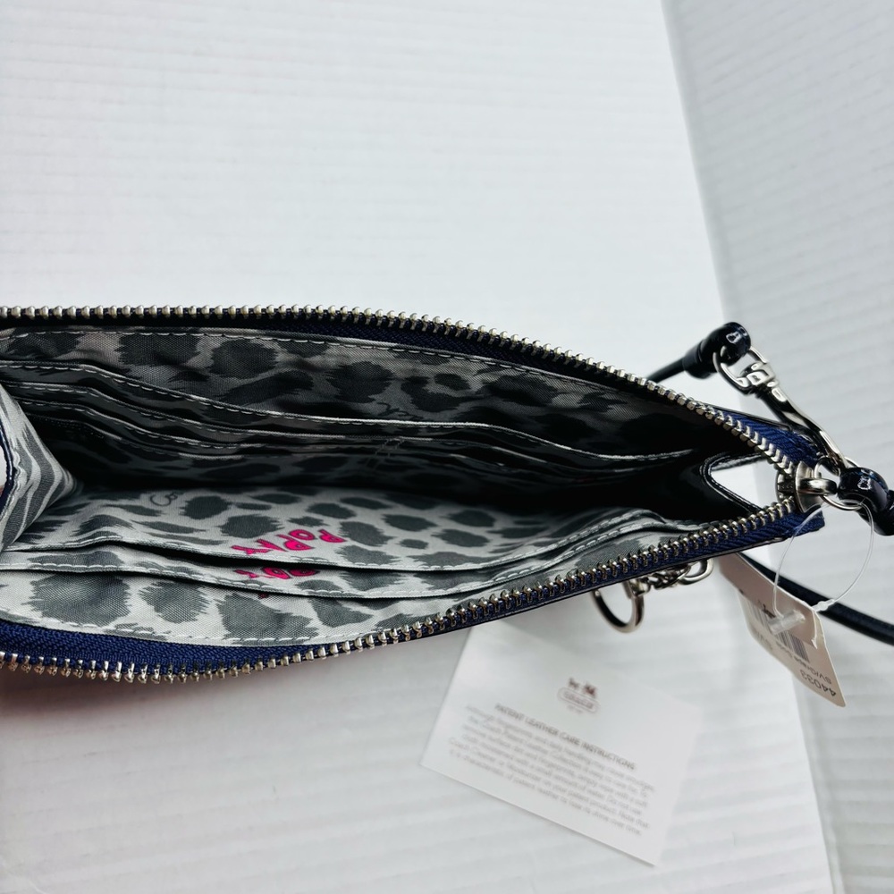 New COACH Poppy Purple Patent Leather Wristlet Wallet - Picture 6 of 8